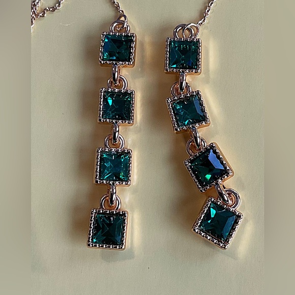 MAY SPECIAL…Emerald Green Rhinestone Threader Earrings.  Sophistication - Picture 3 of 7